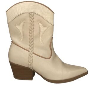 Universal Thread Ivory Shana Mid Calf Western Boot 6.5